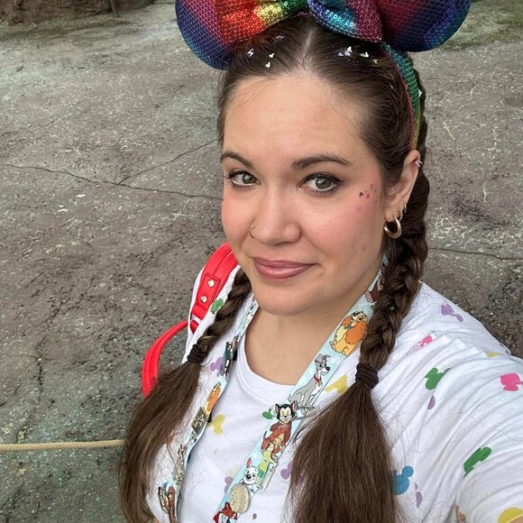 Meet your Poshers, Mary and Bill! - Picture 8 of 10